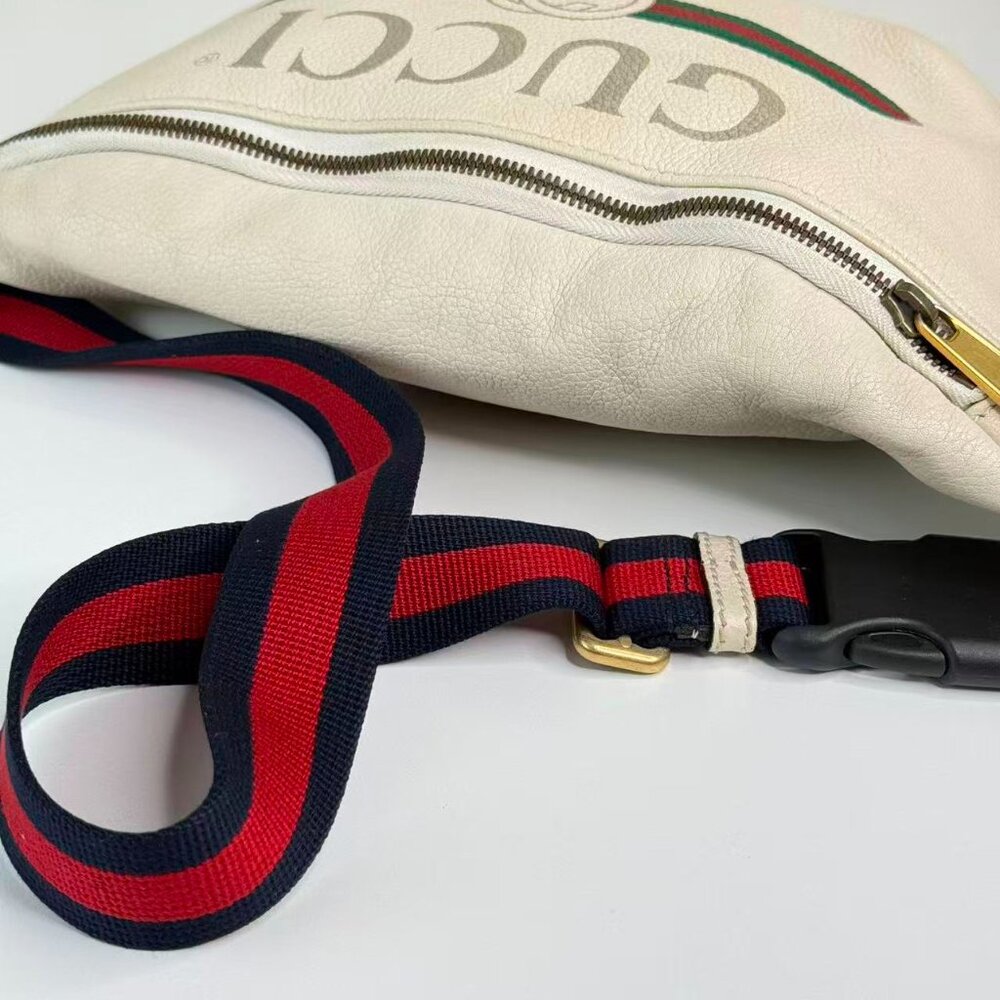Gucci GG Logo White Large Bum Bag with Green Red Stripes - Picture 7 of 8